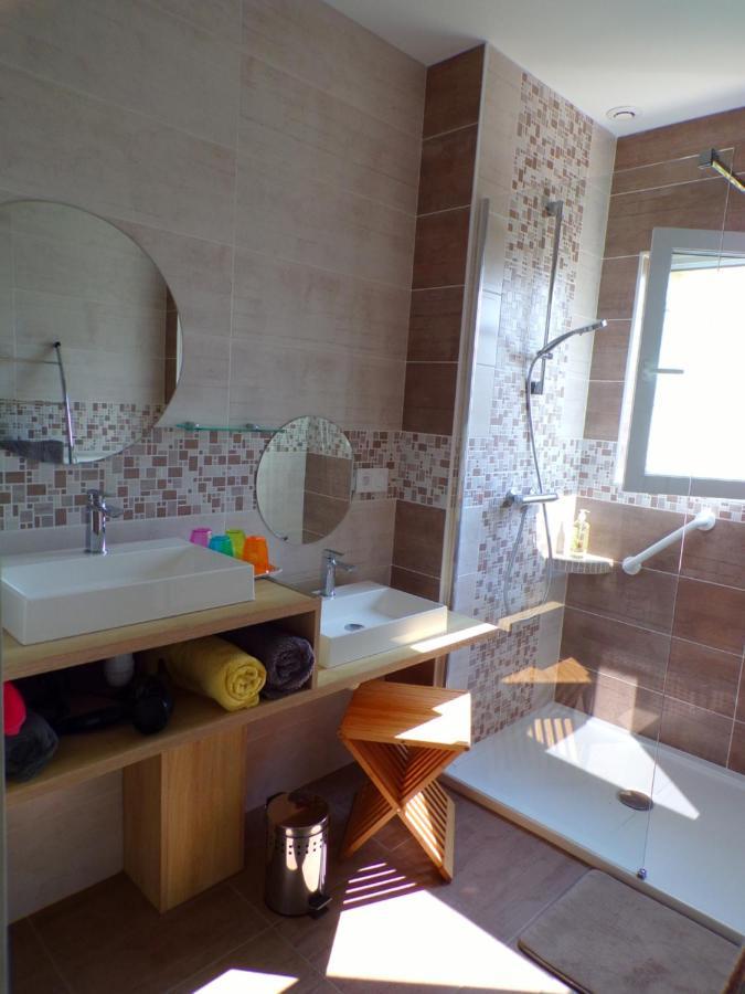 Les Terrasses Bed & Breakfast Saint-Paul-en-Pareds Exterior photo